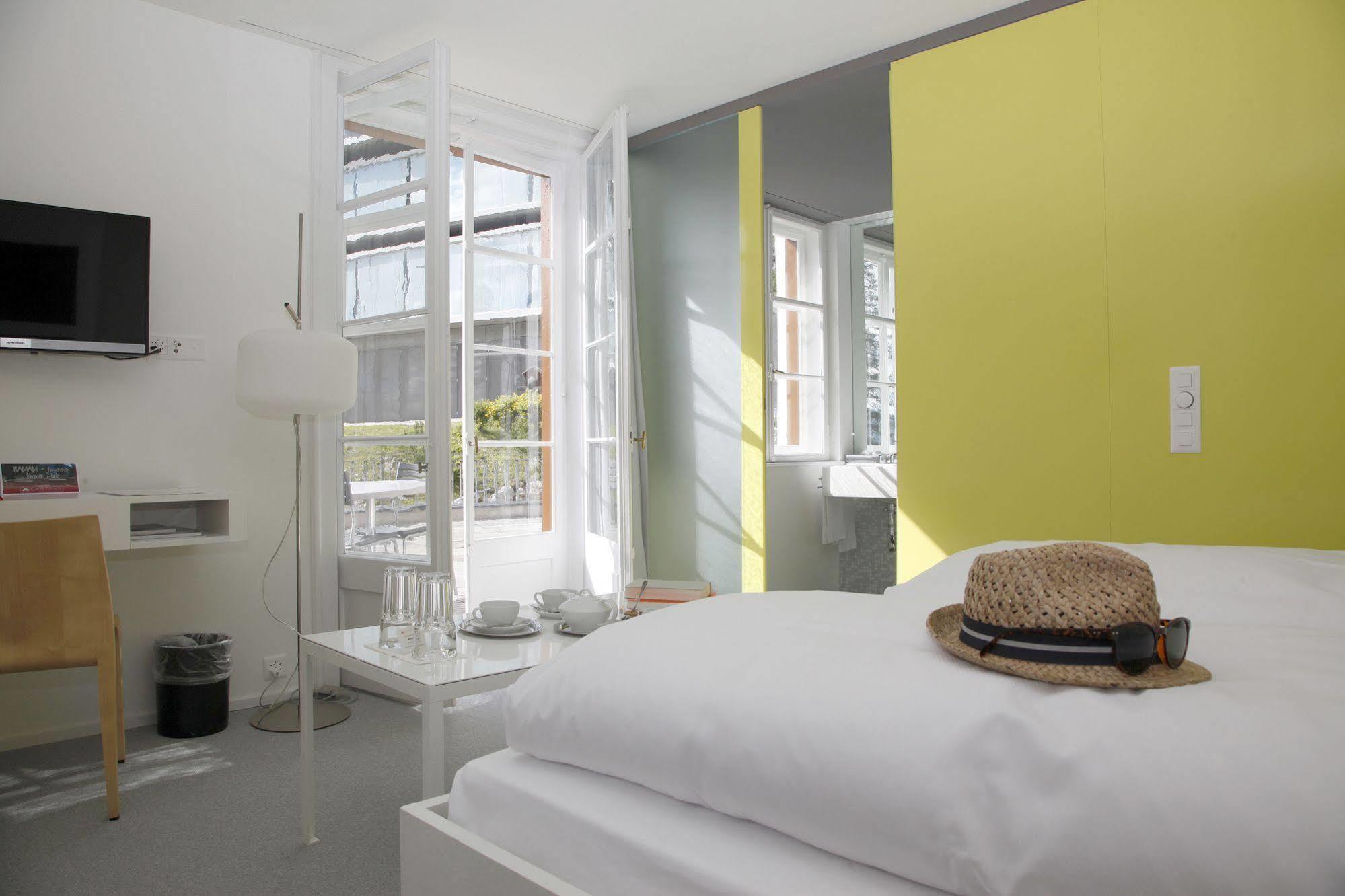 Hotel Castell 추오츠 외부 사진